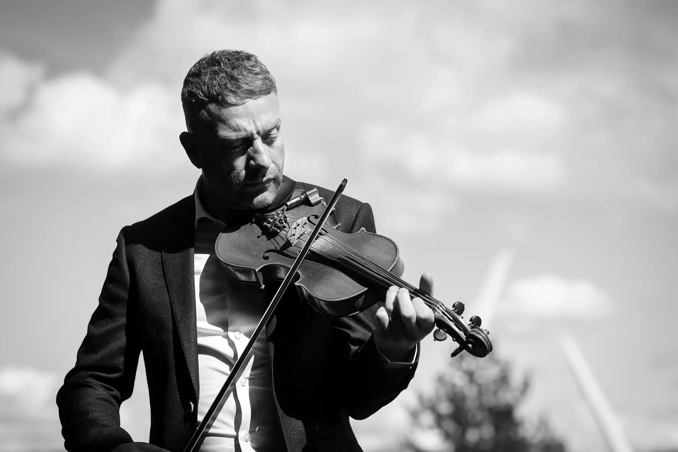 Ritchie Remo Playing the Violin